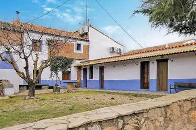 Image de Maison confortable de 6 chambres à.