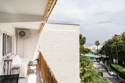 Image de Great Location, Sea View, 2 Bedroom, Steps from the Beach