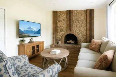 Image de [New] Saddle House - Renovated 3br with Hot Tub