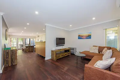 Image de Willmott Beach House – Family-Friendly Escape