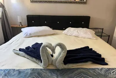 Image de Homerez - Studio confortable à Bevaix avec vue montagne - 30 m² + Spa