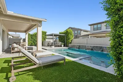 Image de The Hideaway: Desert Days & Pool Nights