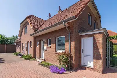 Image de Cozy vacation home \"Biene\" in Dornum - ideal for families and nature lovers