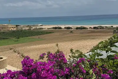Image de Magnifique maison spacieuse avec terrasse et vue imprenable à 5 min de la plage