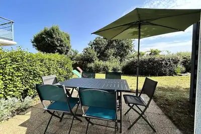 Image de 1008 - Maison 5p dans une résidence privée avec piscine.
