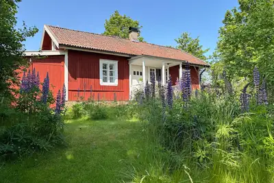 Image de Swedish house with garden & canoe - Hus Solgården in Mariestad