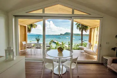 Image de Luxus Design Chalet Directly On The Lake