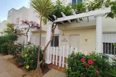 Image de Townhouse with Wifi, Swimming Pool and Walking Distance to the Beach
