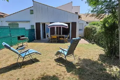 Image de Maisonnette sécurisée avec piscine, tennis, Saint-Palais-sur-Mer