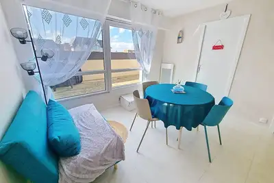 Image de Appartement 4 personnes près de la mer avec terrasse et parking