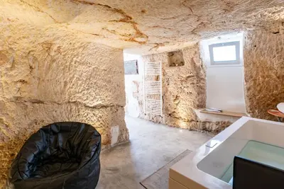 Image de The Cave of Relaxation by Rentbeat