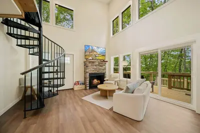 Image de Charming Modern Cabin in Quiet Setting