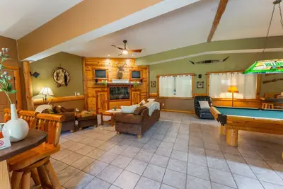 Image de Legacy Farm! Beautiful waterfront horse farm.