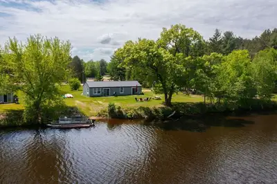 Image de Legacy Farm Retreat! Waterfront Cottage 2