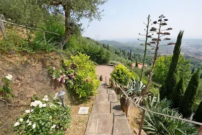 Image de Maison de vacances privée avec Wifi, Tv, patio, vue panoramique, parking, près de Forte Dei Marmi