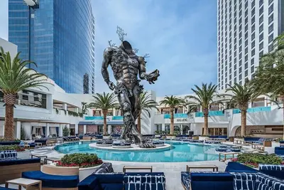 Image de Elegant Strip Views Studio at the Palms 1604