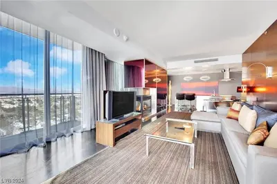 Image de Scenic 1br at Palms Incredible Views + Private Balcony 08321