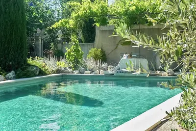 Image de Homerez - Maison charmante à Oppède avec piscine partagée