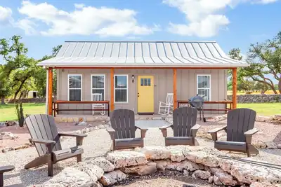 Image de Wimberley Sports Cottage w/ Firepit & Pickleball