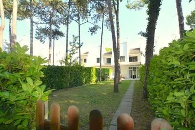Image de Villa de vacances avec jardin