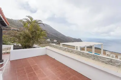 Image de Lightbooking Eva D Fuencaliente La Palma con piscina