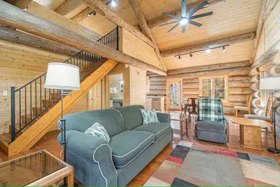 Image de Stagecoach Inn Log Cabin 10 Acres Wooded Setting
