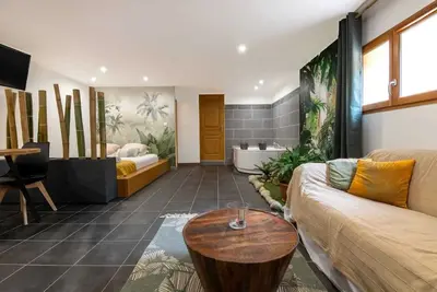 Image de Homerez - Studio romantique à Baixas avec Jacuzzi - 35m²
