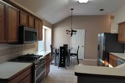 Image de 4-bedroom house in nice Grand Prairie with WiFi, Ac