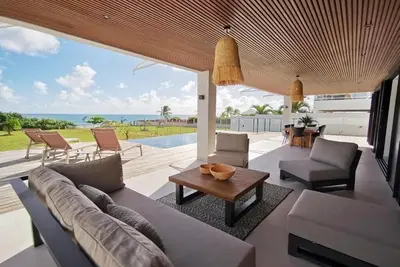 Image de Villa à Saint François Ge300 4 ch piscine face mer