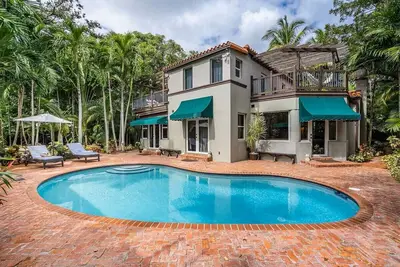 Image de Miami Best Pool Villa, 10 ppl, Close to the beach