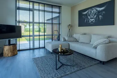 Image de Brand new and beautiful chalet for rent in Molenschot on quiet park