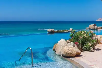 Image de Ocean Front Ph 3br 4 Bath. Private terrace & jacuzzi. Lazy river! On the beach!