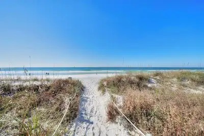 Image de Charming 2-bedroom townhome with WiFi, Ac in brilliant Panama City Beach