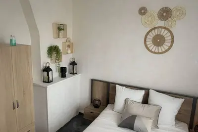 Image de Welcoming 2-bedroom apartment with WiFi in La Courneuve