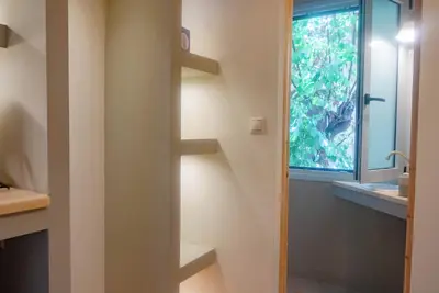 Image de The Athenian Nook - Cozy Studio in Athens' Heart – Balcony & Pet-Friendly