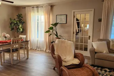 Image de \nHistoric Downtown Whitefish Home  Sleeps 4  Fully Furnished  30-Day Stay