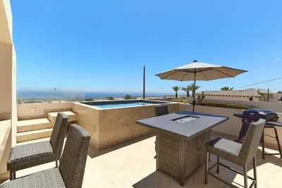 Image de Penthouse Paradise With an Amazing Arch/Ocean Views, Private Pool and Terrace.