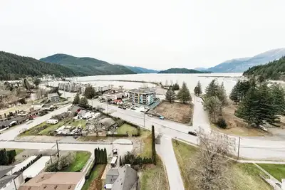 Image de 2bed/2bath \"Lake Daze\" Condo in Harrison Hot Springs
