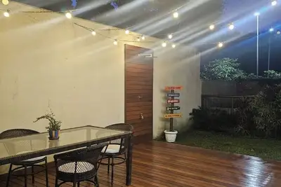 Image de Apartment with large outdoor area to gather friends and family, close to the beach