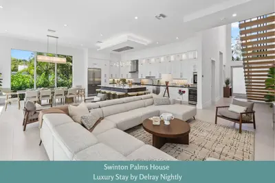 Image de 337 New Luxe Modern Villa + Private Guest House | Walk to the Ave & Beach!