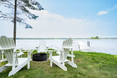 Image de *Special* Cozy Lake Cottage | Pier, Kayaks, Views