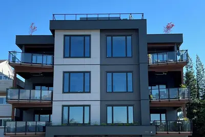 Image de The Hub- New Lakefront 3-bed/2-bath suite in Harrison Hot Springs with WiFi, Ac.