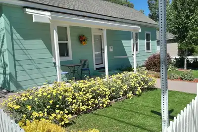 Image de Rare Find! Upscale 2-bd bungalow in Historic West-side Carson City with WiFi, Ac