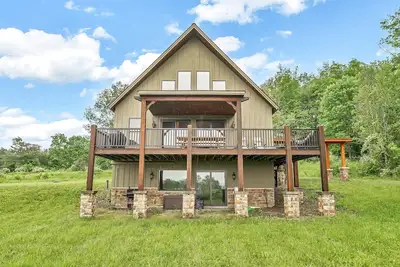 Image de Spacious Ellicottville 5-bedroom 4-bath chalet with WiFi, Ac