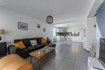 Image de Confort moderne près du Bassin d'Arcachon - Appartement élégant de 2 chambres à coucher à Andernos-l