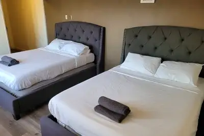 Image de Great Double Queen Bed with Ac and WiFi in Beverly Hills