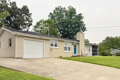 Image de Experience comfort at Whisker Ridge, a spacious 3-bedroom cottage in the scenic Beattyville, Ky