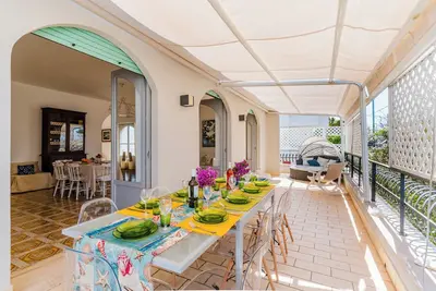 Image de Maison de vacances 'Lola' avec terrasse privée, jardin privé et climatisation