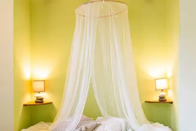 Image de Chambre \"Tilleul\" avec terrasse privée, jardin partagé et Wi-Fi
