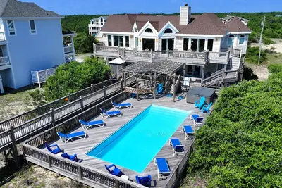 Image de Oceanfront, wild horses, private pool, hot tub-4x2275, Over at Carova